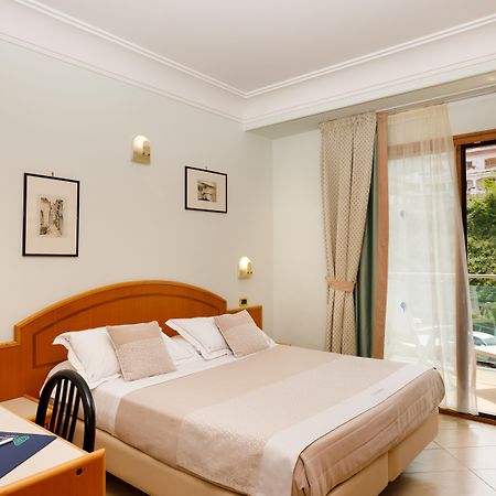Hotel Gardenia Sorrento, Ascend Hotel Collection Exterior foto